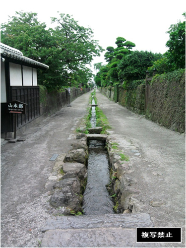 武家屋敷跡・水路